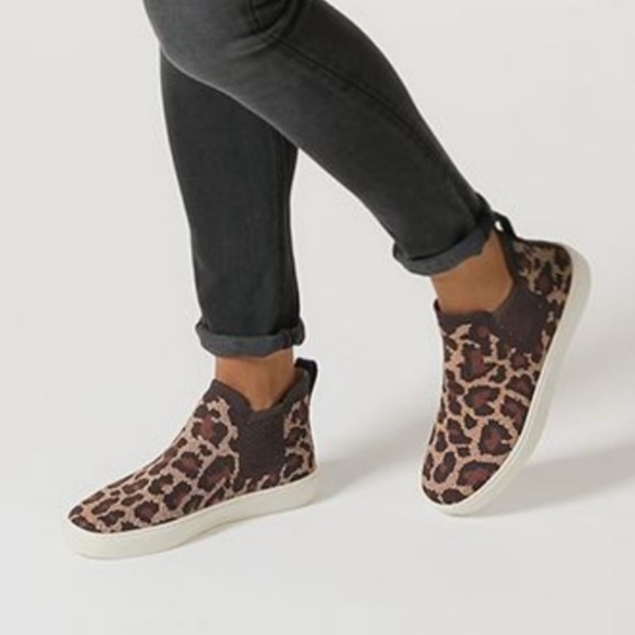Rothy's Shoes - Rothy’s Wildcat Chelsea sneaker 9.5